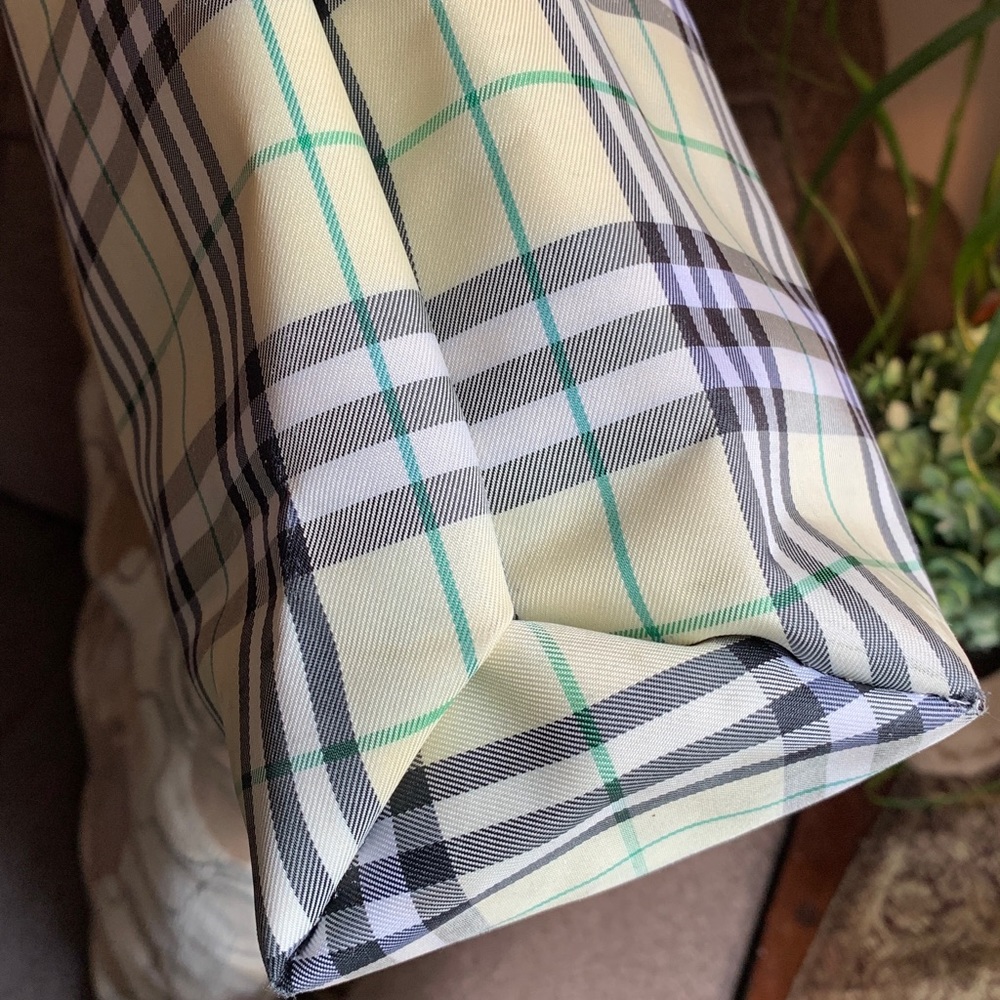 Authentic VINTAGE BURBERRY Checkered medium long tote - Picture 4 of 16